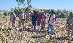 इनामी बदमाश के साथ मुठभेड़- पुलिस ने चखाया 10 हजारी को पीतल इनामी बदमाश के साथ मुठभेड़- पुलिस ने चखाया 10 हजारी को पीतल