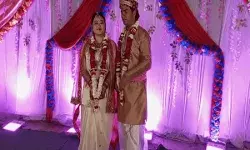 देसी छोरा इंग्लिश मेम- फेसबुक से लड़े दोनों के नैन- शादी से हुआ दी एंड देसी छोरा इंग्लिश मेम- फेसबुक से लड़े दोनों के नैन- शादी से हुआ दी एंड