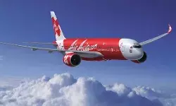 लखनऊ जा रही फ्लाइट की इमरजेंसी लैंडिंग- उड़ान भरने के 10 मिनट.. लखनऊ जा रही फ्लाइट की इमरजेंसी लैंडिंग- उड़ान भरने के 10 मिनट..