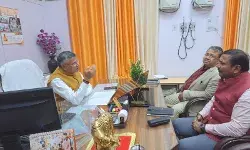 मुलाकात कराने में मनमानी करने वाले जेलकर्मियों पर होगी सख्त कार्रवाई मुलाकात कराने में मनमानी करने वाले जेलकर्मियों पर होगी सख्त कार्रवाई