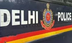 जज भी नहीं सुरक्षित- फोड़ा महिला जज का सिर- सरेआम की लूटपाट जज भी नहीं सुरक्षित- फोड़ा महिला जज का सिर- सरेआम की लूटपाट