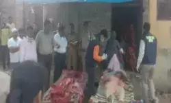 घर के बाहर सो रहे दंपत्ति की पीट पीटकर हत्या- चेहरे बिगाड़े