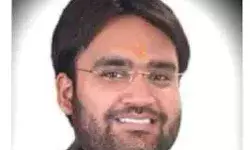 बीजेपी नेता पारस जैन का कोर्ट में सरेंडर- अदालत ने दी अंतरिम जमानत बीजेपी नेता पारस जैन का कोर्ट में सरेंडर- अदालत ने दी अंतरिम जमानत