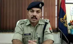 लापरवाही बरतने पर SSP ने SHO को किया लाइन हाजिर- SI सस्पेंड लापरवाही बरतने पर SSP ने SHO को किया लाइन हाजिर- SI सस्पेंड