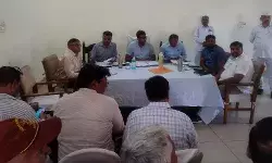 कलेक्टर ने की शुक्रताल घाट पर सौन्दर्यीकरण सुधार सम्बन्धी बिन्दुओं पर चर्चा