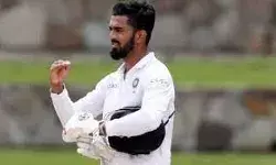 राहुल विकेटकीपिंग करे तो मजबूत होगी भारतीय बल्लेबाजी : शास्त्री राहुल विकेटकीपिंग करे तो मजबूत होगी भारतीय बल्लेबाजी : शास्त्री