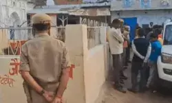 मुंह में ठूंसा कपड़ा पीछे बांधे हाथ- 32 लाख की डकैती डालकर फरार