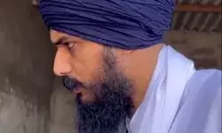 वारिस पंजाब दे के मुखिया की तलाश जारी- ड्राइवर व चाचा ने किया सरेंडर वारिस पंजाब दे के मुखिया की तलाश जारी- ड्राइवर व चाचा ने किया सरेंडर