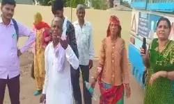 गजब की धौंस- कंडक्टर ने काटा महिला पुलिसकर्मी का टिकट- थाने के सामने.. गजब की धौंस- कंडक्टर ने काटा महिला पुलिसकर्मी का टिकट- थाने के सामने..