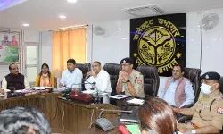 बोले डीएम एसपी- त्योहारों पर शुरू नहीं होगी कोई नई परंपरा बोले डीएम एसपी- त्योहारों पर शुरू नहीं होगी कोई नई परंपरा