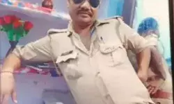 7 महीने से निलंबित चल रहा हेड कांस्टेबल लेटा रेलवे ट्रैक पर और चली गई.. 7 महीने से निलंबित चल रहा हेड कांस्टेबल लेटा रेलवे ट्रैक पर और चली गई..