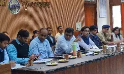 शासन की मन्शानुसार उद्योग बन्धुओ की शिकायतो का निस्तारण तत्काल किया जाये- मण्डलायुक्त