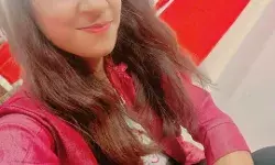 मेरे शब्द मेरी कविता- गांव की वो सीधी सी लड़की सोशल मीडिया पर