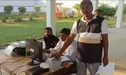 बंदियों की शिक्षा एवं सुधार का काम शुरू- बनाए जा रहे आधार कार्ड बंदियों की शिक्षा एवं सुधार का काम शुरू- बनाए जा रहे आधार कार्ड