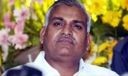 आयकर विभाग का एक्शन- पूर्व मंत्री की 35 करोड़ की जमीन जब्त