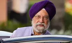 राहुल को लेकर बिगड़े मोदी के मंत्री के बोल- घोड़ों के साथ गधे की दौड़ राहुल को लेकर बिगड़े मोदी के मंत्री के बोल- घोड़ों के साथ गधे की दौड़