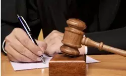 बेसिक शिक्षा विभाग के प्रमुख सचिव के गैर जमानती वारंट जारी बेसिक शिक्षा विभाग के प्रमुख सचिव के गैर जमानती वारंट जारी