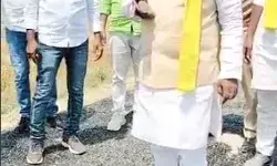 पीडब्ल्यूडी ने बनाई इतनी मजबूत सड़क- एमएलए के पैर रगड़ते ही उखड़ी..