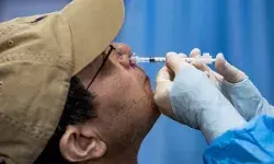 यूपी में फिर पैर पसार रहा कोरोना- एसपी, एडीएम, एसडीएम पॉजिटिव