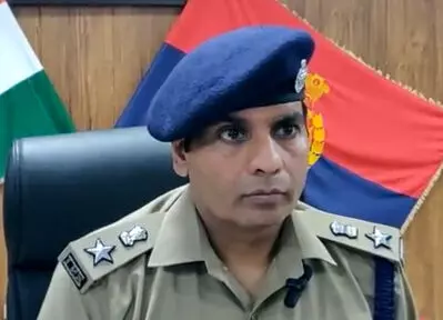 पुलिस ने पकड़ी दूसरे प्रदेश ले जायी जा रही 70 लाख अधिक की शराब