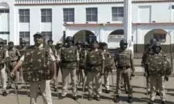 स्कूल कॉलेज और इंटरनेट पर 4 अप्रैल तक जड़ा ताला- DGP ने संभाला मोर्चा स्कूल कॉलेज और इंटरनेट पर 4 अप्रैल तक जड़ा ताला- DGP ने संभाला मोर्चा