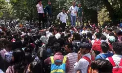 नई शिक्षा नीति के विरोध में सड़क पर उतरे छात्र- निकाला पैदल मार्च नई शिक्षा नीति के विरोध में सड़क पर उतरे छात्र- निकाला पैदल मार्च