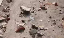 हिंसा का दौर जारी- रेलवे स्टेशन पर पथराव के बाद बंद की गई ट्रेनें हिंसा का दौर जारी- रेलवे स्टेशन पर पथराव के बाद बंद की गई ट्रेनें