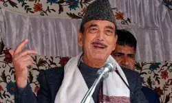 पीएम की तारीफ में गुलाम नबी आजाद के मुंह से खूब झड़े फूल पीएम की तारीफ में गुलाम नबी आजाद के मुंह से खूब झड़े फूल