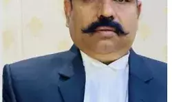 माफिया डॉन अतीक अहमद के गुर्गे ने वकील से मांगा गुंडा टैक्स माफिया डॉन अतीक अहमद के गुर्गे ने वकील से मांगा गुंडा टैक्स