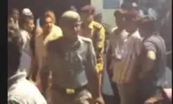 मंदिर के भीतर पुजारी का जला शव मिलने से मचा हड़कंप- जांच में जुटी पुलिस मंदिर के भीतर पुजारी का जला शव मिलने से मचा हड़कंप- जांच में जुटी पुलिस