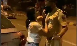 पापा की परी को चढ़ा दारू का नशा- पकड़ लिया दरोगा का गला- चलाई लात