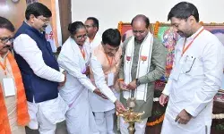 BJP दफ्तर पर हुई बैठक में मंत्री कपिल भी रहे शामिल- दिए निर्देश BJP दफ्तर पर हुई बैठक में मंत्री कपिल भी रहे शामिल- दिए निर्देश