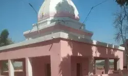 भगवान परशुराम की प्रतिमा खंडित- ग्रामीणों में उबाल- किया प्रदर्शन भगवान परशुराम की प्रतिमा खंडित- ग्रामीणों में उबाल- किया प्रदर्शन