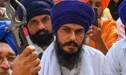 भगोड़े अमृतपाल को शरण देने के आरोप में दो भाई हुए गिरफ्तार भगोड़े अमृतपाल को शरण देने के आरोप में दो भाई हुए गिरफ्तार