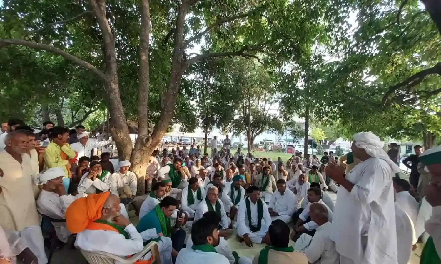 टिकैत का फरमान - जनता अपनी पसंद के उम्मीदवार को दें वोट