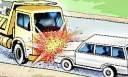 कार ट्रक की टक्कर से, तीन लोगो की हुई मौत- जांच में जुटी पुलिस कार ट्रक की टक्कर से, तीन लोगो की हुई मौत- जांच में जुटी पुलिस