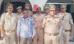 पुलिस ने पकड़ा ब्लेड मार- वजह सुनकर चौंक जायेंगे आप पुलिस ने पकड़ा ब्लेड मार- वजह सुनकर चौंक जायेंगे आप