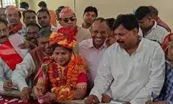 देवर के पक्ष में 25 साल से चेयरमैन भाभी ने अपना नामांकन लिया वापस देवर के पक्ष में 25 साल से चेयरमैन भाभी ने अपना नामांकन लिया वापस