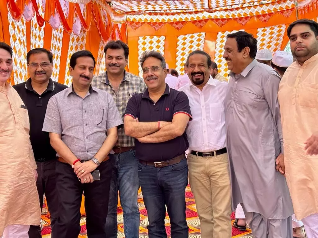 ईद के मौके पर मनाया गया ईद मिलन समारोह - लोगों ने की शिरकत