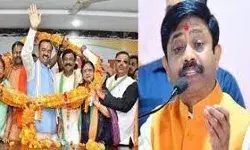 मंत्री के खिलाफ चुनाव लड़ने वाले सपा नेता को भाजपा में कराया शामिल