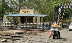 रेलपथ की होगी मरम्मत- बंद रहेगा रेलवे फाटक- कैसे होगा लोगों का काम रेलपथ की होगी मरम्मत- बंद रहेगा रेलवे फाटक- कैसे होगा लोगों का काम