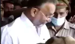 मुख्तार को 10 साल की सजा- लाखों का जुर्माना- भाई के फैसले पर निगाह मुख्तार को 10 साल की सजा- लाखों का जुर्माना- भाई के फैसले पर निगाह