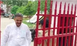 डॉन के भाई सांसद को भी योगीराज में 4 साल की सजा- सांसदी भी गई डॉन के भाई सांसद को भी योगीराज में 4 साल की सजा- सांसदी भी गई