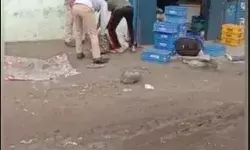 टूटा कहर- गैस रिसाव के बाद पूरा इलाका सील- 9 की मौत, अनेक बेहोश टूटा कहर- गैस रिसाव के बाद पूरा इलाका सील- 9 की मौत, अनेक बेहोश