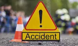 कार सीख रहे नाबालिग ने इस तरह स्कूल रिक्शा को मारी टक्कर, एक की मौत कार सीख रहे नाबालिग ने इस तरह स्कूल रिक्शा को मारी टक्कर, एक की मौत