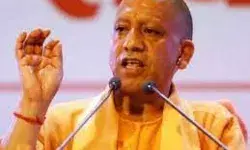 बुंदेलखंड के संसाधनों को लूटने की छूट किसी को नहीं: योगी