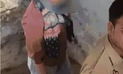 वकील ब्वॉयफ्रेंड के साथ महिला पुलिसकर्मी पति ने आपत्तिजनक हालत में पकड़ी वकील ब्वॉयफ्रेंड के साथ महिला पुलिसकर्मी पति ने आपत्तिजनक हालत में पकड़ी