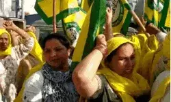 खापों की पंचायत- दिल्ली में किसान ही किसान- महिलाओं ने तोड़े बैरिकेट्स खापों की पंचायत- दिल्ली में किसान ही किसान- महिलाओं ने तोड़े बैरिकेट्स