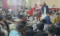 डीजे बजाने पर दूल्हे की बगैर दुल्हन लौटने की नौबत आई- करने पडे ऐसे जतन डीजे बजाने पर दूल्हे की बगैर दुल्हन लौटने की नौबत आई- करने पडे ऐसे जतन