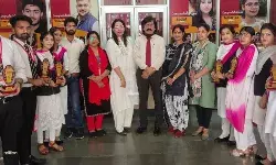 श्री राम कॉलेज के स्टूडेंट्स ने परीक्षा परिणाम में पाए सर्वोत्तम अंक